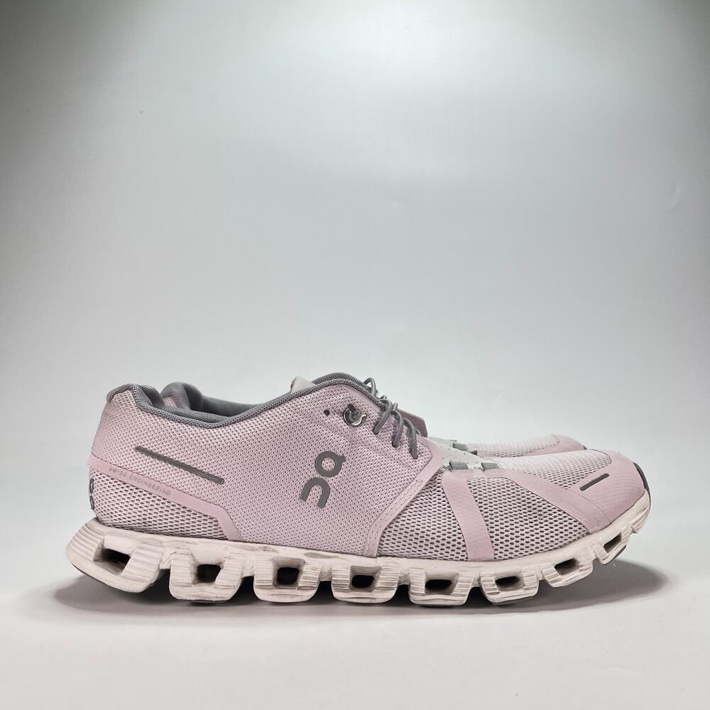 On Cloud 5 Light Pink Sneakers Running Shoes Sneakers 59.98899 Women’s Size 11